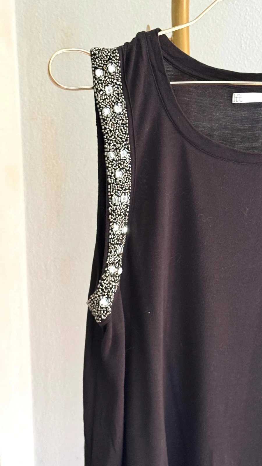 Lindo Top / T-Shirt de Alças Preto com Pedraria LFT • L • TN286 – photo 2